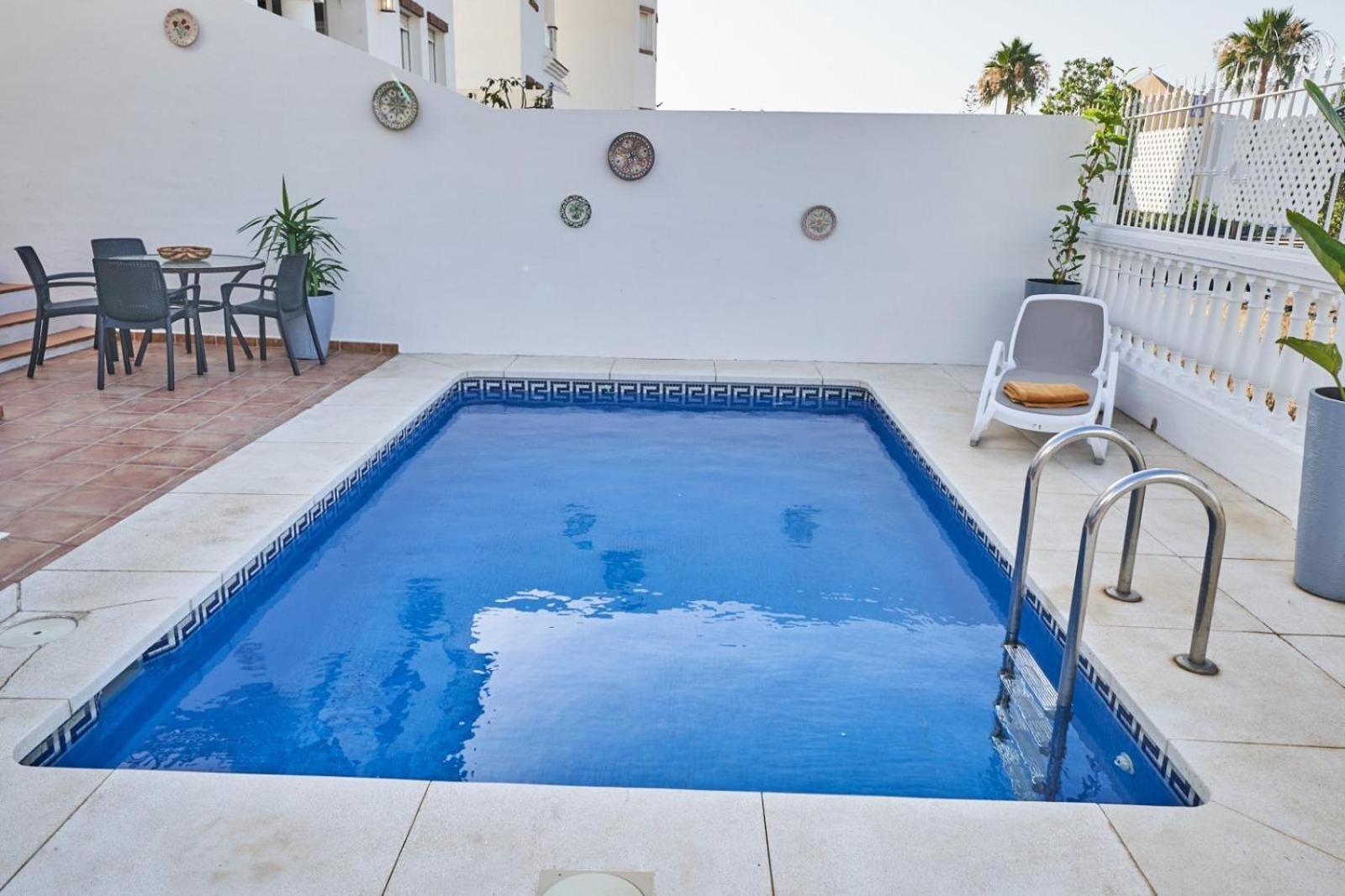 Villa Pura - Private Jacuzzi & Heated Pool 内尔哈 外观 照片